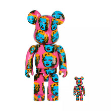 Load image into Gallery viewer, ANDY WARHOL 'Marilyn Monroe' (2021) Designer Vinyl Figure Set (400% + 100%) - Signari Gallery