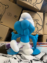 Load image into Gallery viewer, BUSTART 'Smurfface' (blue) Designer Resin/Vinyl Figure - Signari Gallery