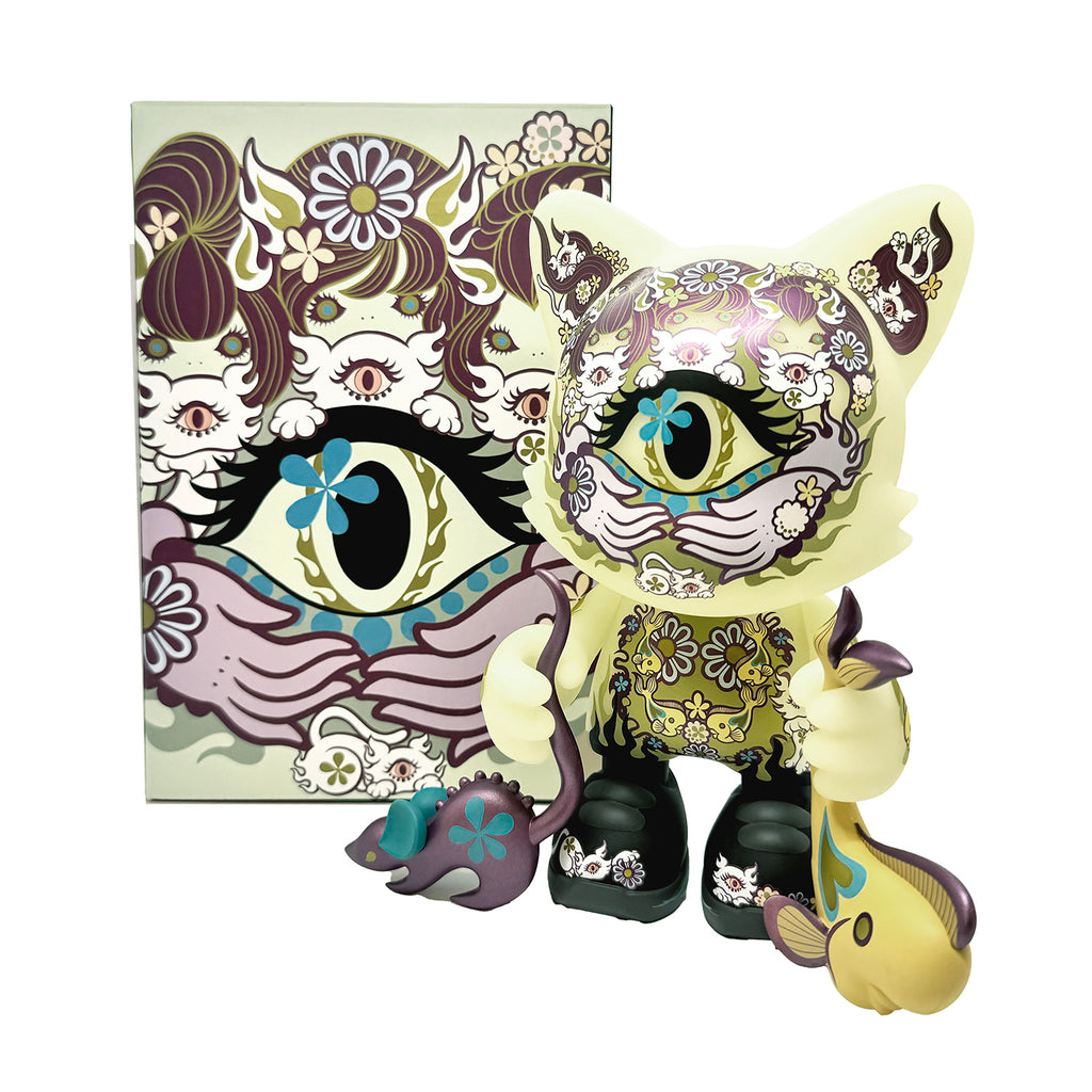 JUNKO MIZUNO x Superplastic 'Ailurophile' (2021) GID Vinyl Art Figure - Signari Gallery