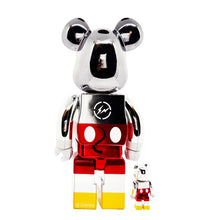 Load image into Gallery viewer, UNDEFEATED x Be@rbrick 'True Original' (2018) Designer Art Figure Set (chrome)