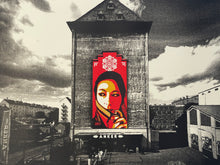 Load image into Gallery viewer, SHEPARD FAIREY 'Commanda Mural' Heliograph/Lithograph - Signari Gallery