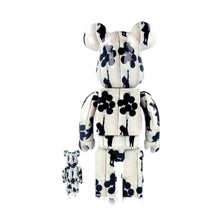 Load image into Gallery viewer, BANKSY x Be@rbrick &#39;Flying Balloon Girl&#39; (2021) Designer Art Figure Set