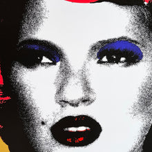 Load image into Gallery viewer, BANKSY &#39;Kate Moss&#39; (2006) Custom Framed REPRODUCTION Screen Print (apr./gold)