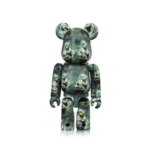 Load image into Gallery viewer, BANKSY (after) x Be@rbrick &#39;Monkey Sign&#39; Art Figure Set - Signari Gallery 