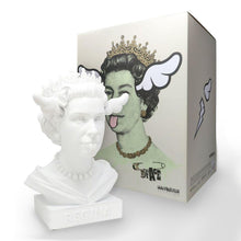 Load image into Gallery viewer, D*FACE &#39;Dog Save the Queen&#39; (2020) Rare Polystone Bust Sculpture