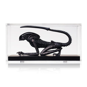 HAJIME SORAYAMA x H.R. GIGER 'Alien Approaching' (2022) Alloy Figure in Display