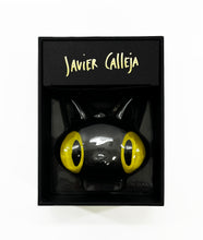 Load image into Gallery viewer, JAVIER CALLEJA &#39;Mr. Gunter: Hooks&#39; (2022) Vinyl/Acrylic Art Figure - Signari Gallery 