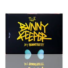 Load image into Gallery viewer, PERSUE x Superplastic &#39;BunnyKitty: The Bunny Keeper&#39; (2023) Designer Vinyl Art Figure