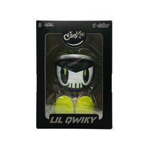 Load image into Gallery viewer, QUICCS x CZEE13 'The 94' - Lil Qwiky Canbot' (2020) Designer Vinyl Spray Can Figure - Signari Gallery 