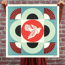 Load image into Gallery viewer, SHEPARD FAIREY &#39;Geometric Dove&#39; Offset Lithograph Set - Signari Gallery 