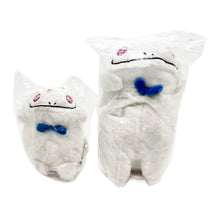 Load image into Gallery viewer, TAKASHI MURAKAMI x Kaikai Kiki 'Fuwa Fuwa Shacho' (2006) Plush Hand Puppet Set
