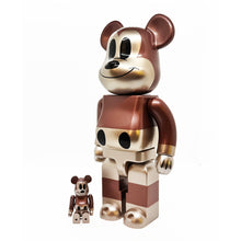 Load image into Gallery viewer, UNDEFEATED x Be@rbrick &#39;True Original&#39; (2018) Designer Art Figure Set (bronze)