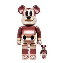 Load image into Gallery viewer, UNDEFEATED x Be@rbrick &#39;True Original&#39; (2018) Designer Art Figure Set (bronze)