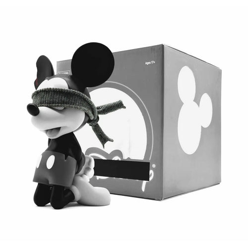VANDUL 'Classic Hostage #1' (2023) Designer Vinyl Art Figure - Signari Gallery 