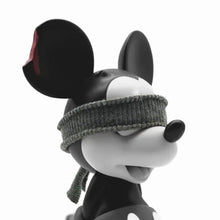 Load image into Gallery viewer, VANDUL &#39;Classic Hostage #1&#39; (2023) Designer Vinyl Art Figure - Signari Gallery 
