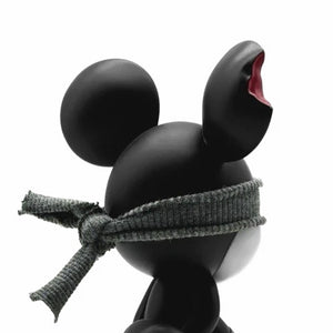 VANDUL 'Classic Hostage #1' (2023) Designer Vinyl Art Figure - Signari Gallery 